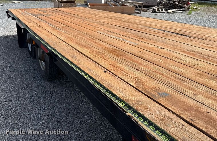 image for item EJ8767 2012 Texas Pride Trailers FT820514KGB flatbed trailer