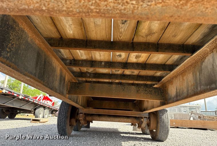 image for item EJ8767 2012 Texas Pride Trailers FT820514KGB flatbed trailer