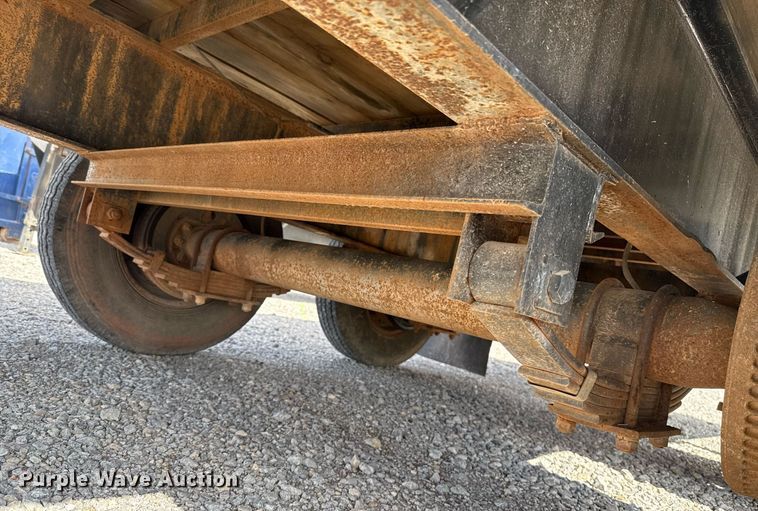 image for item EJ8767 2012 Texas Pride Trailers FT820514KGB flatbed trailer