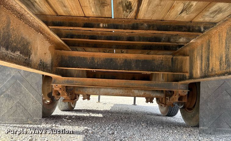 image for item EJ8767 2012 Texas Pride Trailers FT820514KGB flatbed trailer