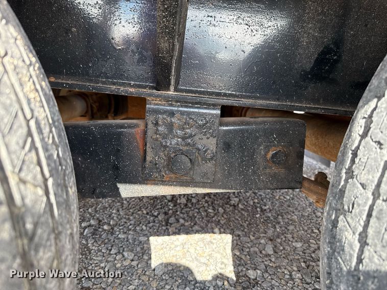 image for item EJ8767 2012 Texas Pride Trailers FT820514KGB flatbed trailer