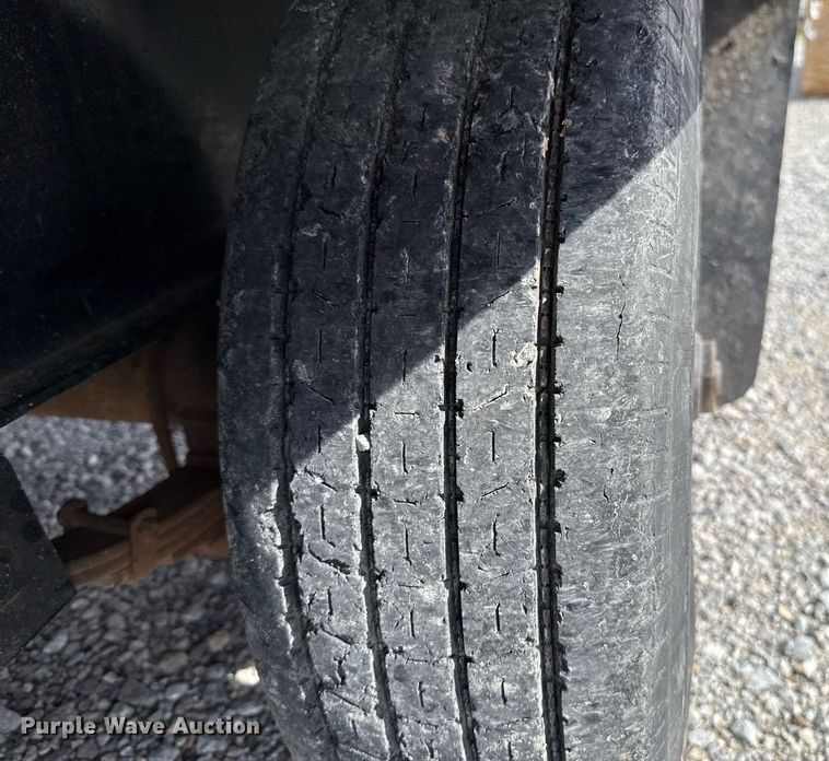 image for item EJ8767 2012 Texas Pride Trailers FT820514KGB flatbed trailer