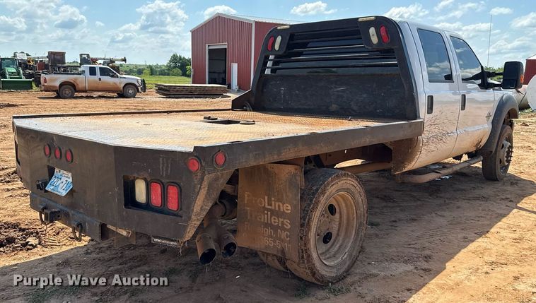 image for item EJ8774 2014 Ford F550 Crew Cab flatbed truck