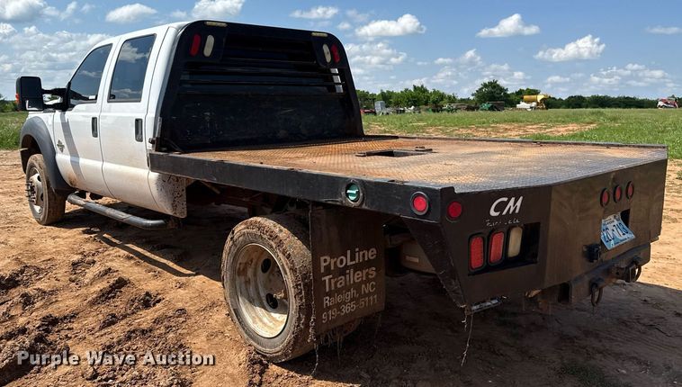 image for item EJ8774 2014 Ford F550 Crew Cab flatbed truck