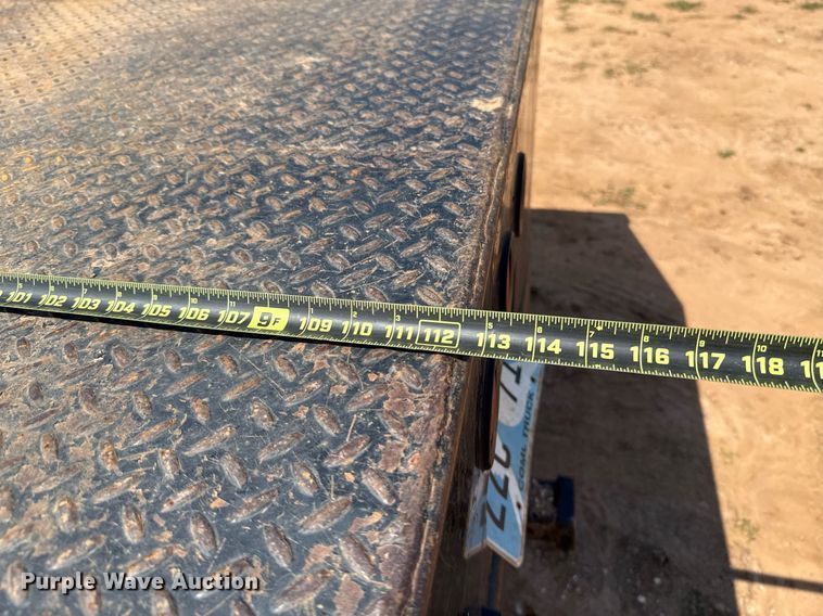 image for item EJ8774 2014 Ford F550 Crew Cab flatbed truck