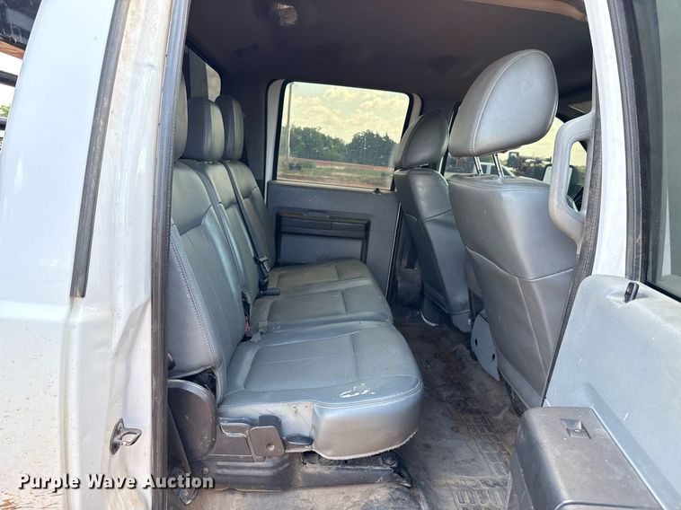 image for item EJ8774 2014 Ford F550 Crew Cab flatbed truck