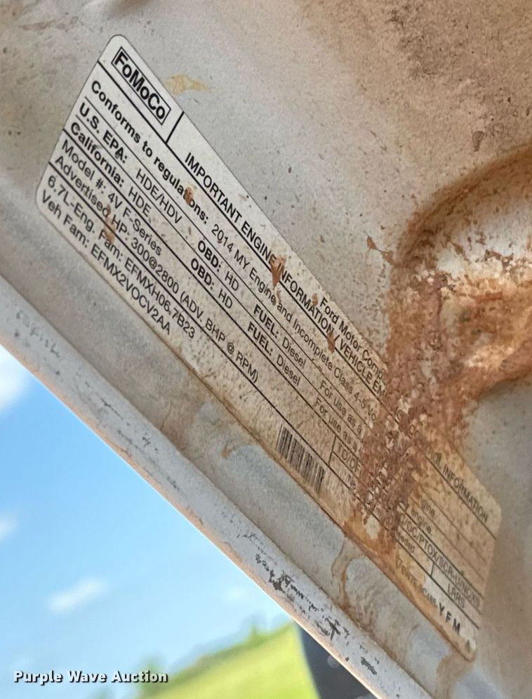 image for item EJ8774 2014 Ford F550 Crew Cab flatbed truck