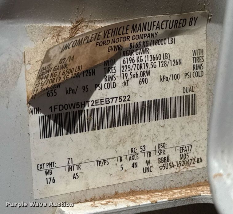 image for item EJ8774 2014 Ford F550 Crew Cab flatbed truck