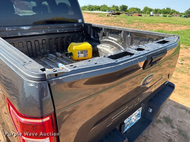 image for item EJ8776 2018 Ford F150 SuperCrew pickup truck