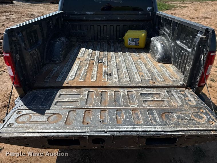 image for item EJ8776 2018 Ford F150 SuperCrew pickup truck