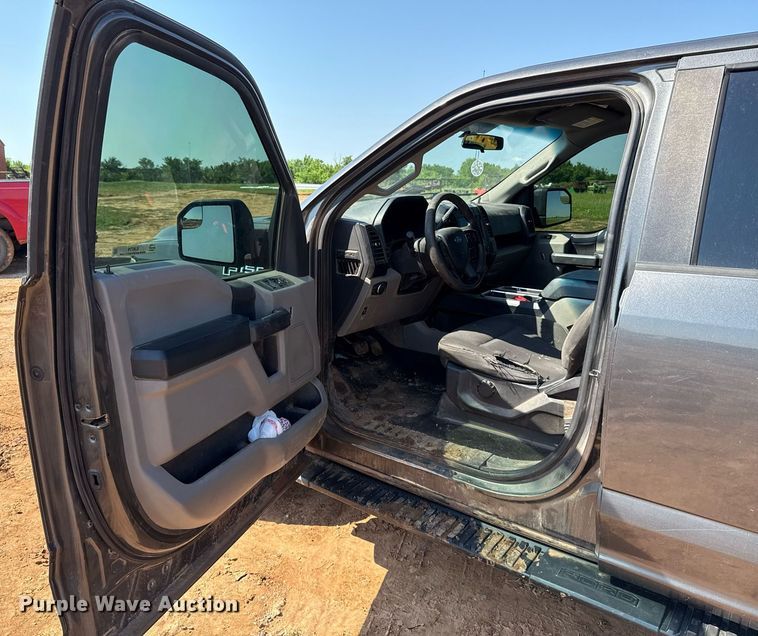 image for item EJ8776 2018 Ford F150 SuperCrew pickup truck