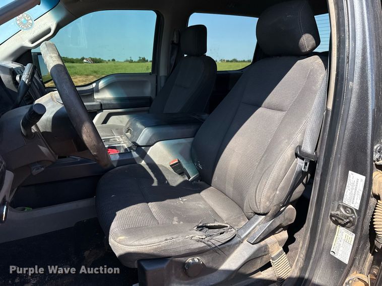 image for item EJ8776 2018 Ford F150 SuperCrew pickup truck