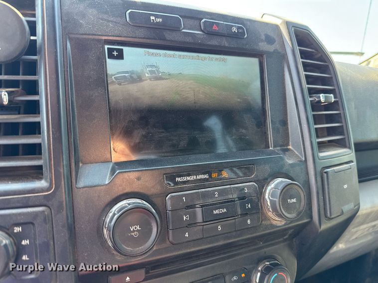 image for item EJ8776 2018 Ford F150 SuperCrew pickup truck