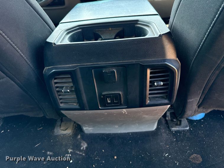 image for item EJ8776 2018 Ford F150 SuperCrew pickup truck