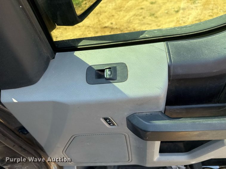 image for item EJ8776 2018 Ford F150 SuperCrew pickup truck