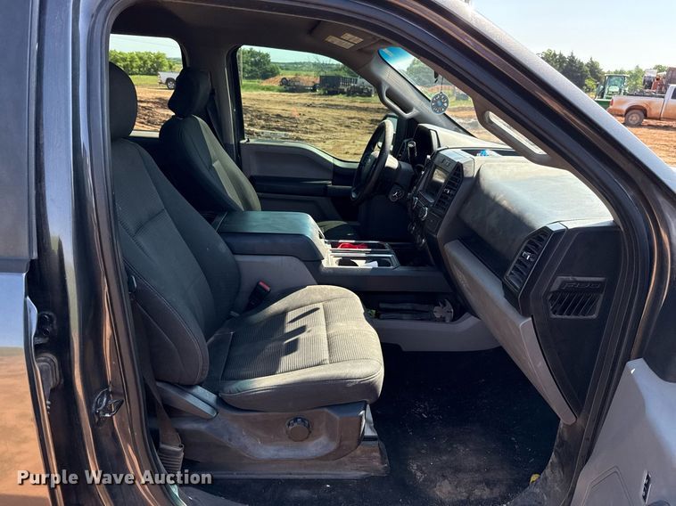 image for item EJ8776 2018 Ford F150 SuperCrew pickup truck