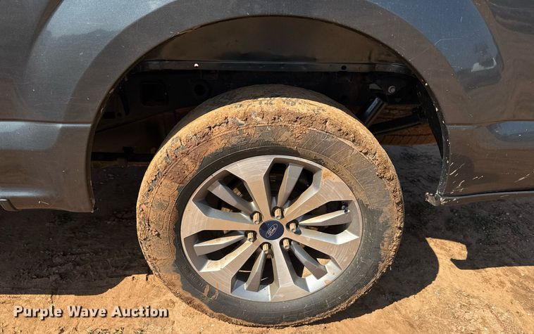 image for item EJ8776 2018 Ford F150 SuperCrew pickup truck