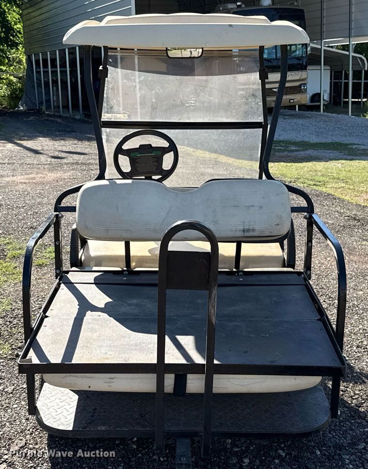 image for item EJ8782 2003 Club Car DS golf cart