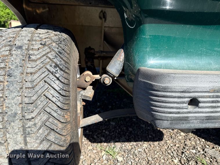 image for item EJ8782 2003 Club Car DS golf cart