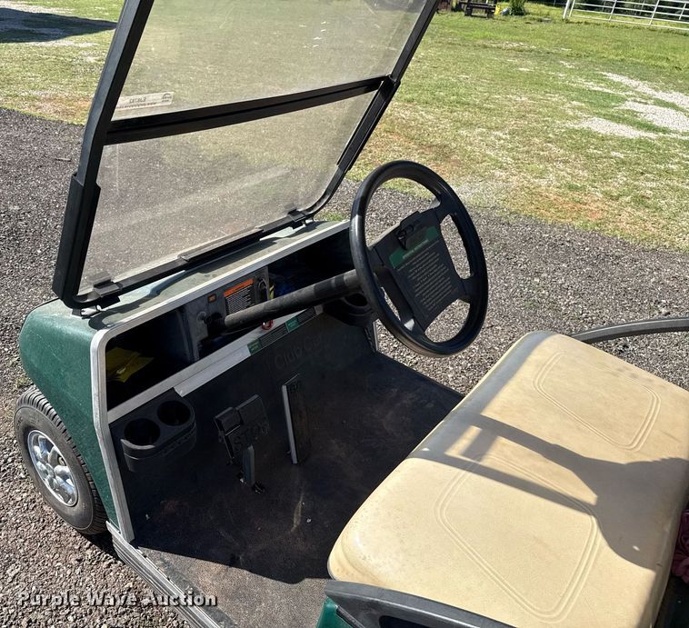 image for item EJ8782 2003 Club Car DS golf cart