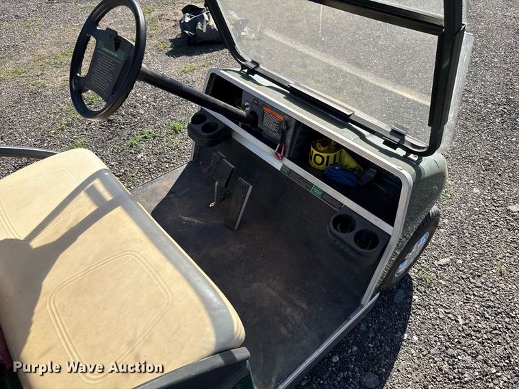 image for item EJ8782 2003 Club Car DS golf cart