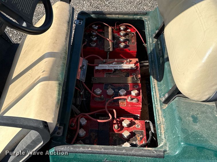 image for item EJ8782 2003 Club Car DS golf cart