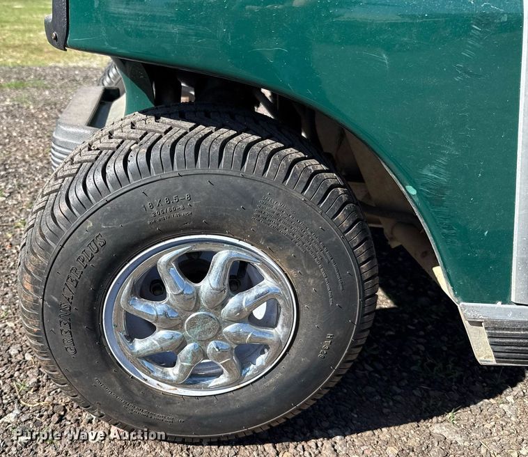 image for item EJ8782 2003 Club Car DS golf cart