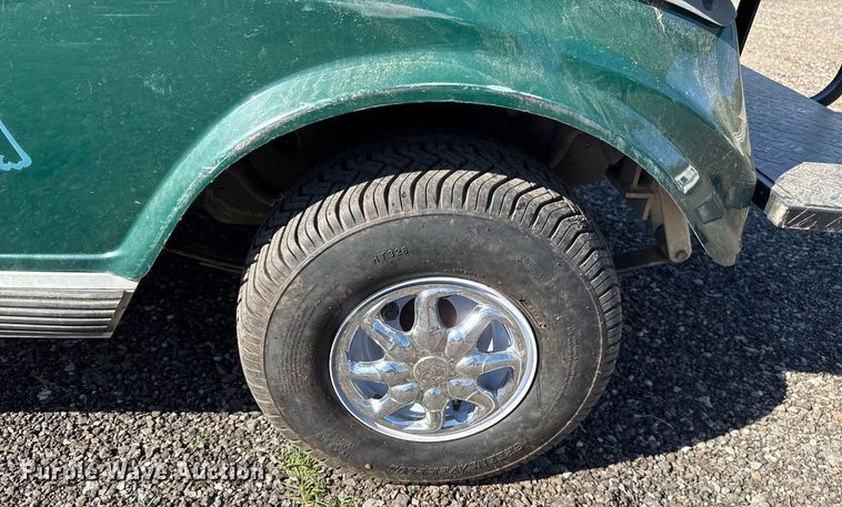 image for item EJ8782 2003 Club Car DS golf cart