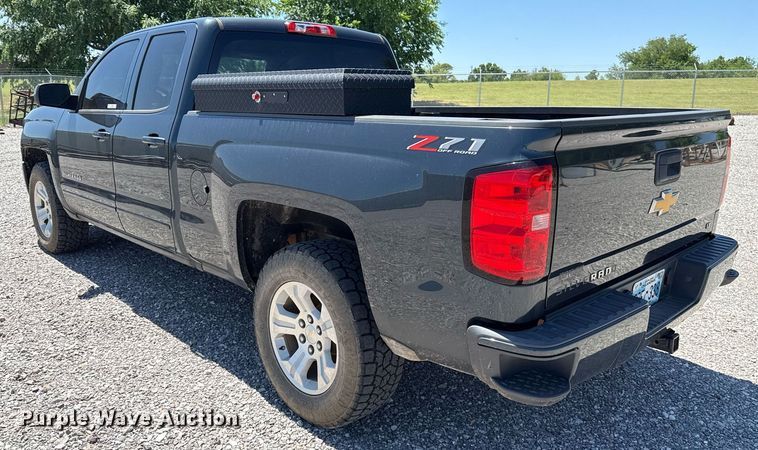 image for item EJ8784 2018 Chevrolet Silverado 1500 Double Cab pickup truck