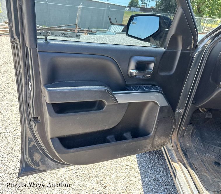 image for item EJ8784 2018 Chevrolet Silverado 1500 Double Cab pickup truck