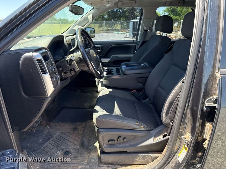 image for item EJ8784 2018 Chevrolet Silverado 1500 Double Cab pickup truck