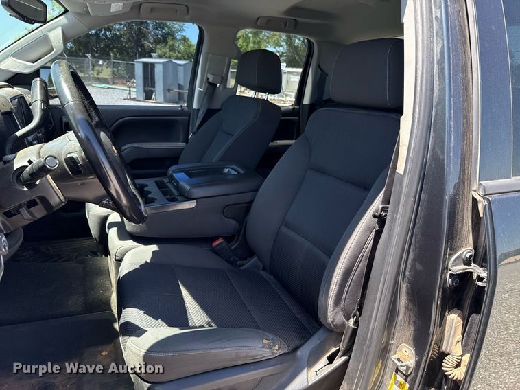 image for item EJ8784 2018 Chevrolet Silverado 1500 Double Cab pickup truck