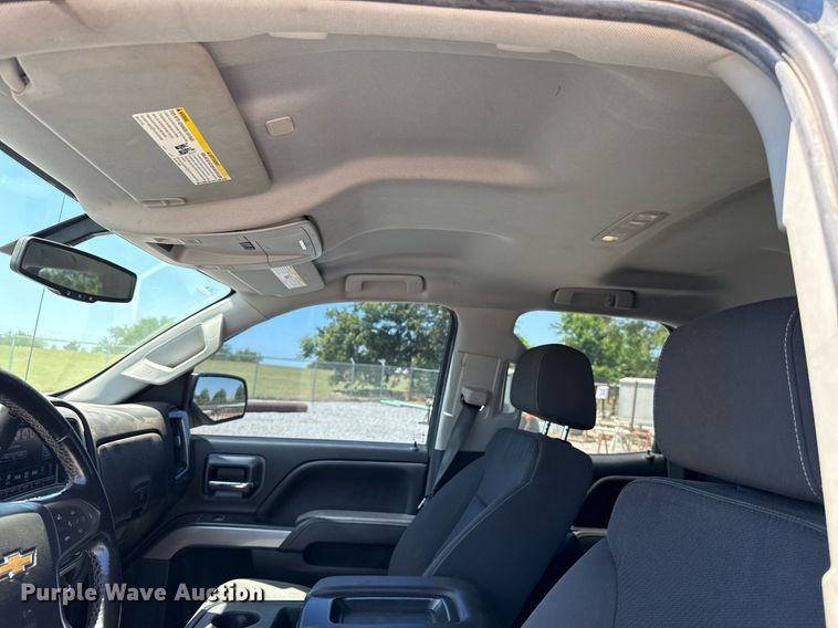 image for item EJ8784 2018 Chevrolet Silverado 1500 Double Cab pickup truck