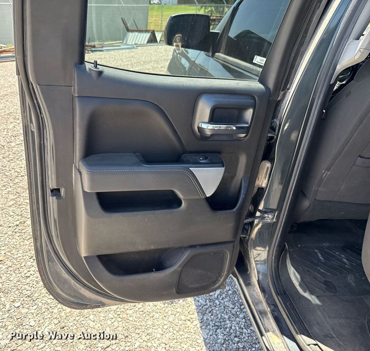 image for item EJ8784 2018 Chevrolet Silverado 1500 Double Cab pickup truck