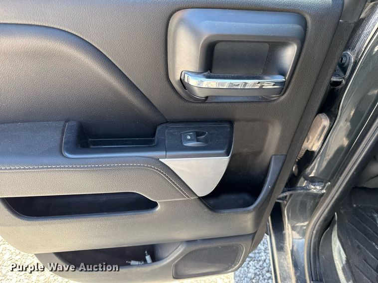 image for item EJ8784 2018 Chevrolet Silverado 1500 Double Cab pickup truck