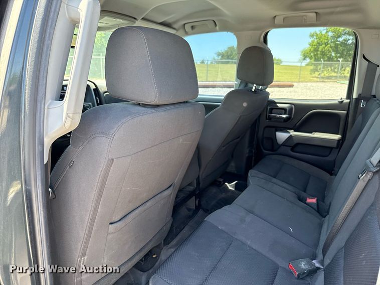 image for item EJ8784 2018 Chevrolet Silverado 1500 Double Cab pickup truck