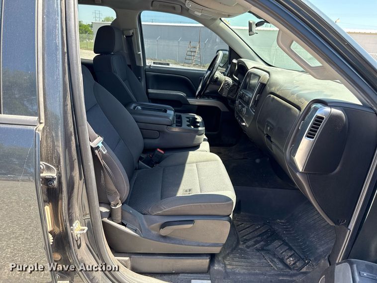 image for item EJ8784 2018 Chevrolet Silverado 1500 Double Cab pickup truck