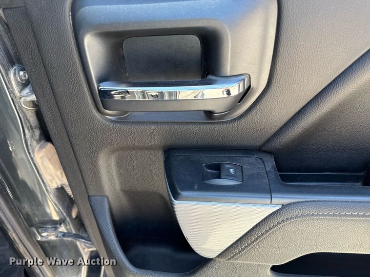 image for item EJ8784 2018 Chevrolet Silverado 1500 Double Cab pickup truck