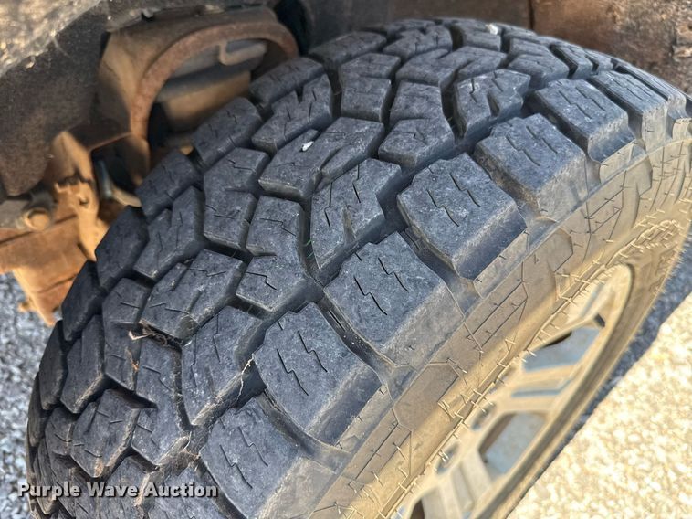 image for item EJ8784 2018 Chevrolet Silverado 1500 Double Cab pickup truck