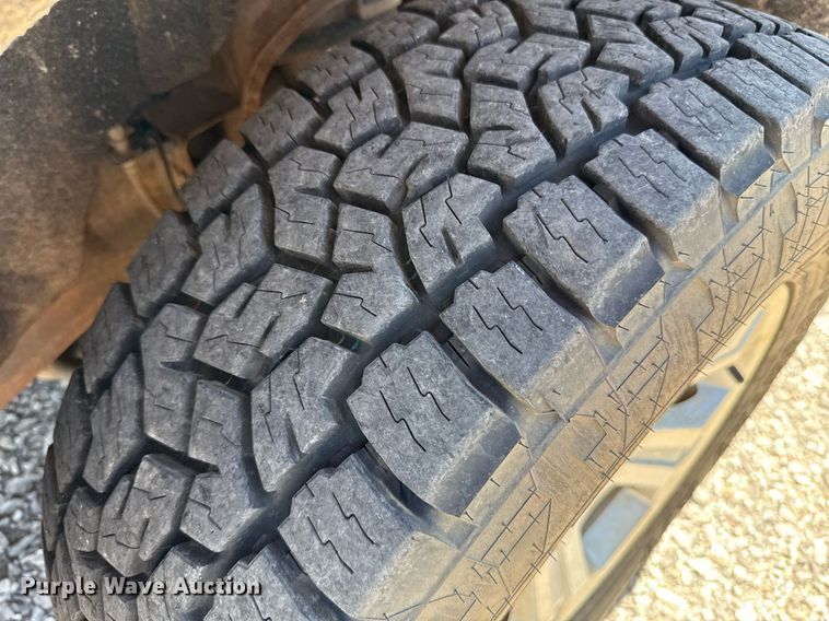 image for item EJ8784 2018 Chevrolet Silverado 1500 Double Cab pickup truck