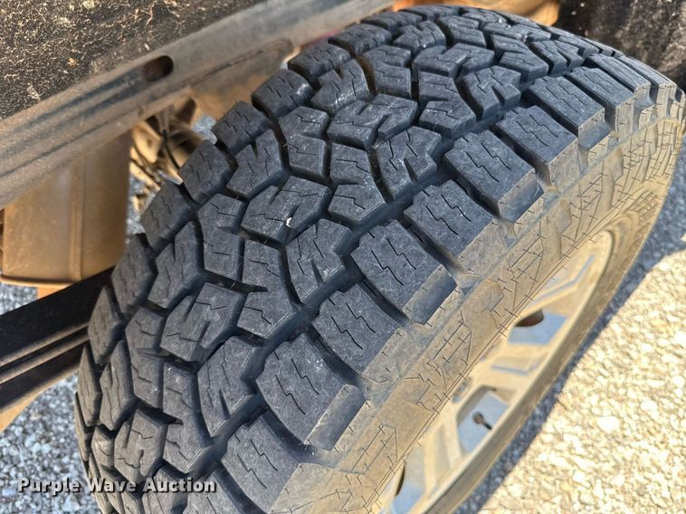 image for item EJ8784 2018 Chevrolet Silverado 1500 Double Cab pickup truck