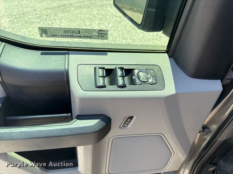 image for item EJ8785 2019 Ford F150 SuperCab pickup truck