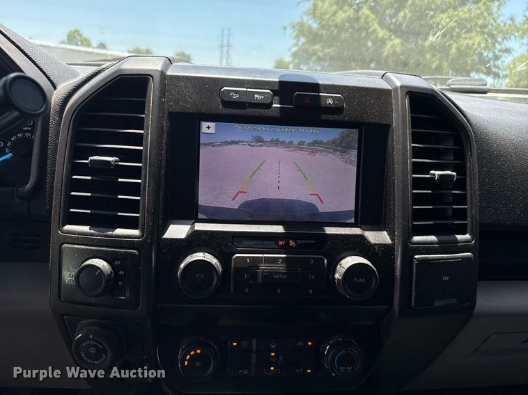 image for item EJ8785 2019 Ford F150 SuperCab pickup truck