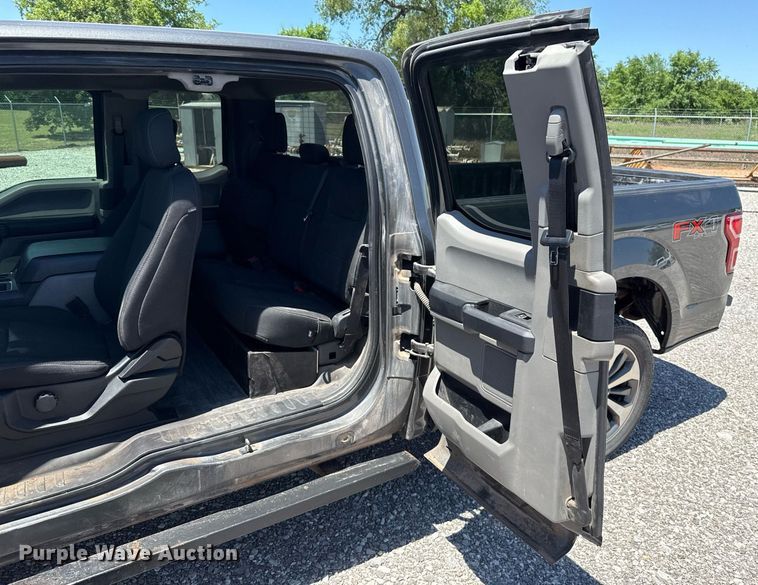 image for item EJ8785 2019 Ford F150 SuperCab pickup truck