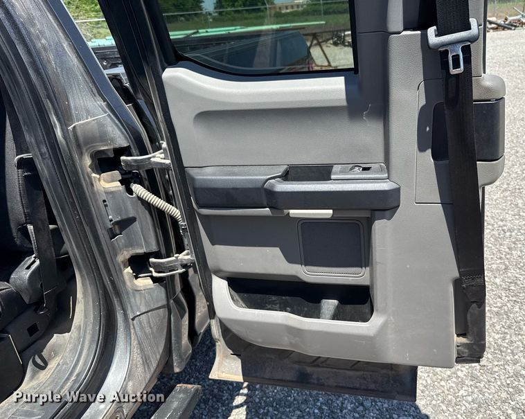 image for item EJ8785 2019 Ford F150 SuperCab pickup truck