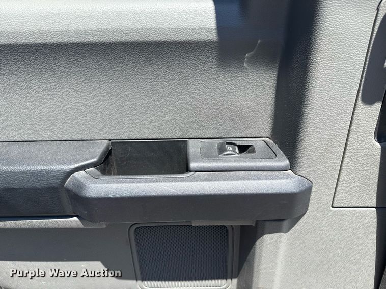 image for item EJ8785 2019 Ford F150 SuperCab pickup truck