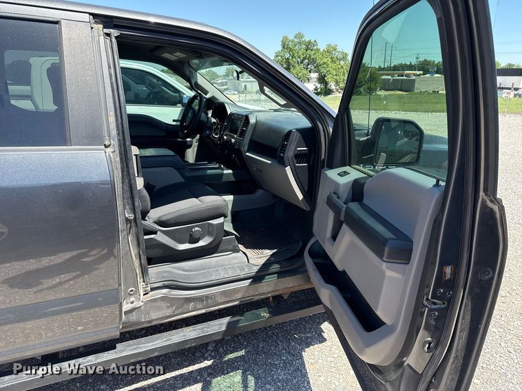 image for item EJ8785 2019 Ford F150 SuperCab pickup truck