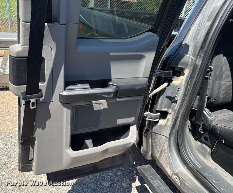 image for item EJ8785 2019 Ford F150 SuperCab pickup truck