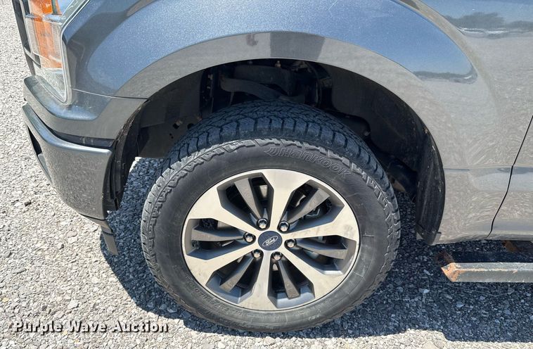 image for item EJ8785 2019 Ford F150 SuperCab pickup truck