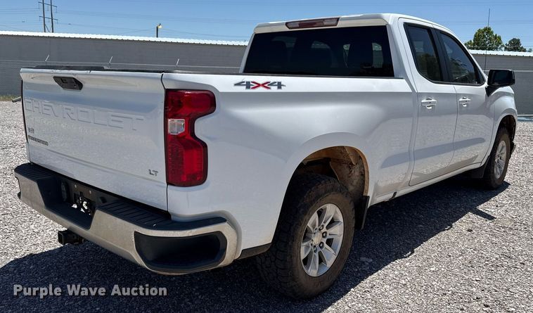 image for item EJ8786 2019 Chevrolet Silverado 1500 Double Cab pickup truck